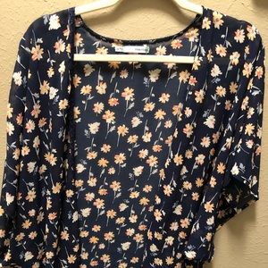 Maurice’s silk navy kimono